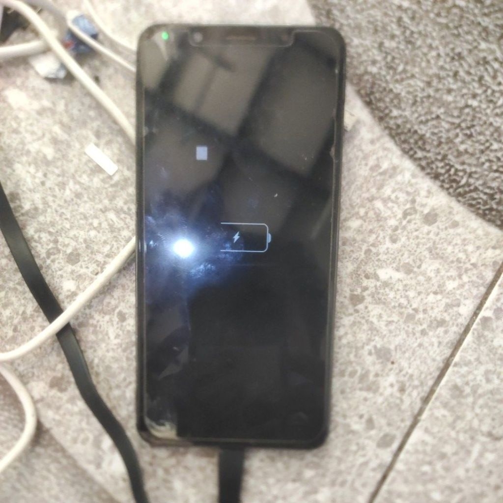 Vivo v7 ram 4/64 minus lcd pecah