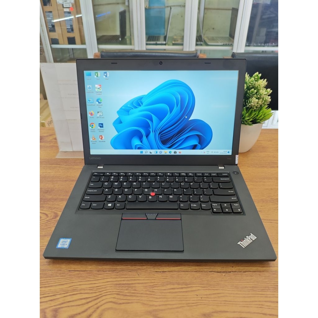 Laptop bekas second LENOVO THINKPAD T460 i5 ,Ram 8gb  ,ssd 256gb , 14 inch