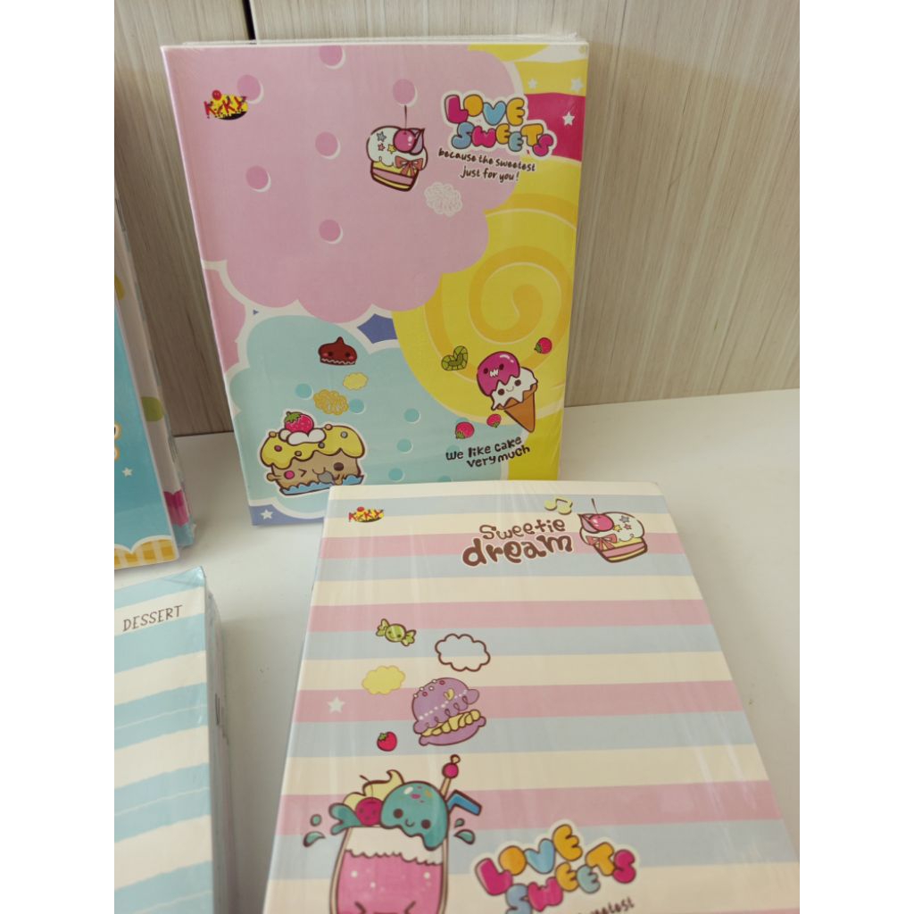 

BUKU KIKY 38 LEMBAR / BUKU TULIS KIKY 38 LEMBAR (SATUAN / PER PCS) HALAMAN BUKU BERWARNA