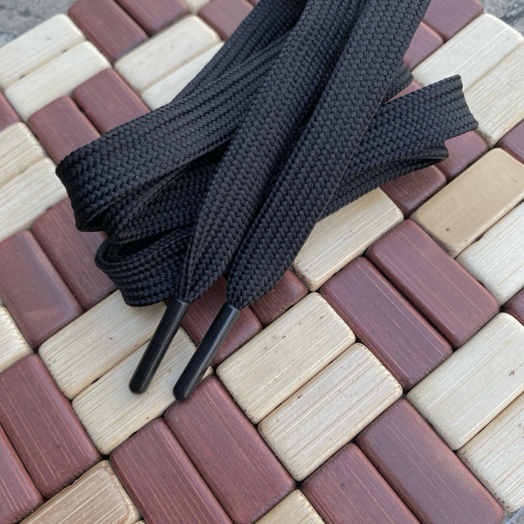 tali sepatu flat lace blac aglet plastik premium