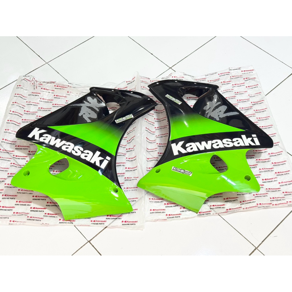 SEPASANG COVER BODY BODI FAIRING BAWAH DEPAN ASSY SET STRIPING STIKER STICKER NINJA RR OLD SE GEN 3 