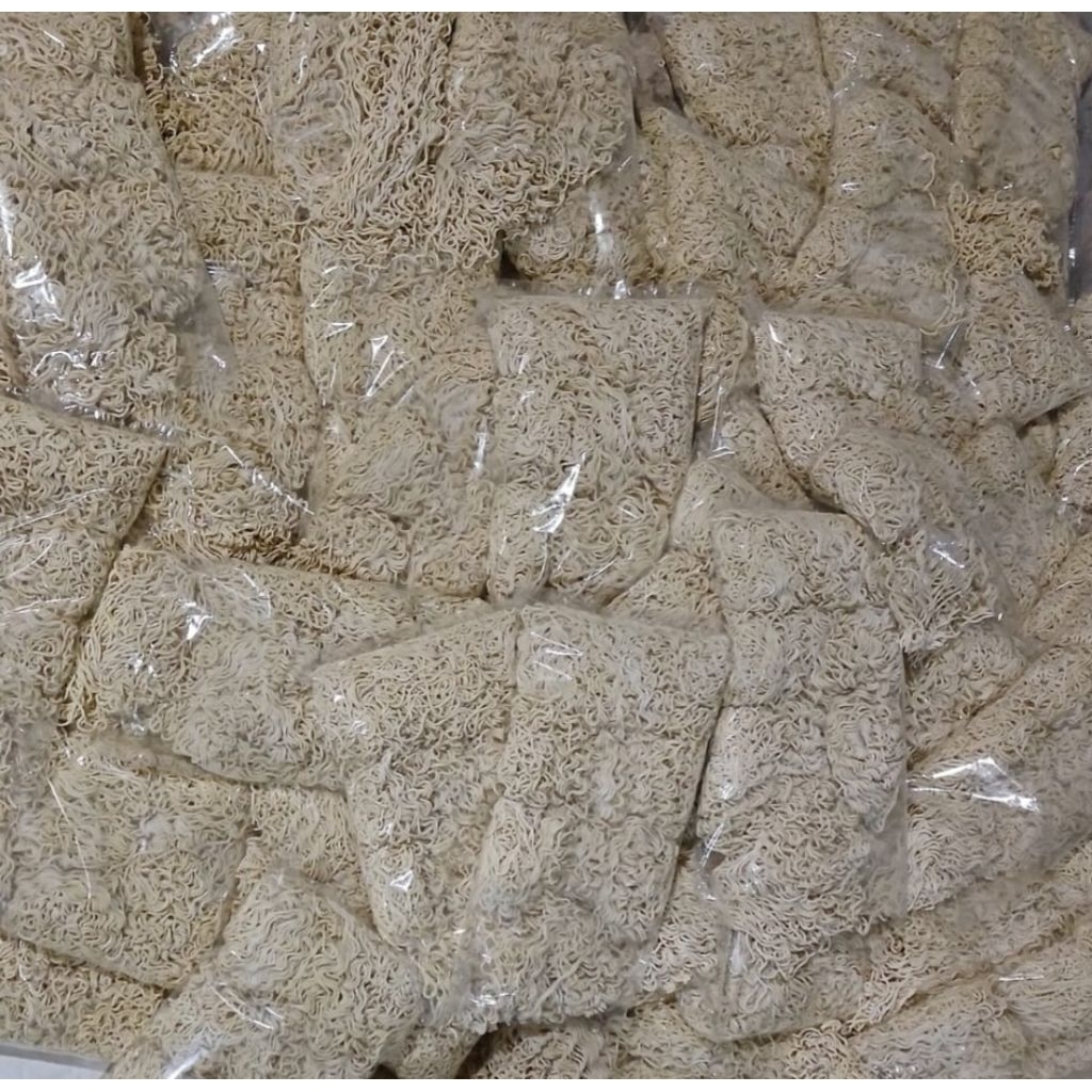 

Mie Telur Special Uk. Besar / Karet