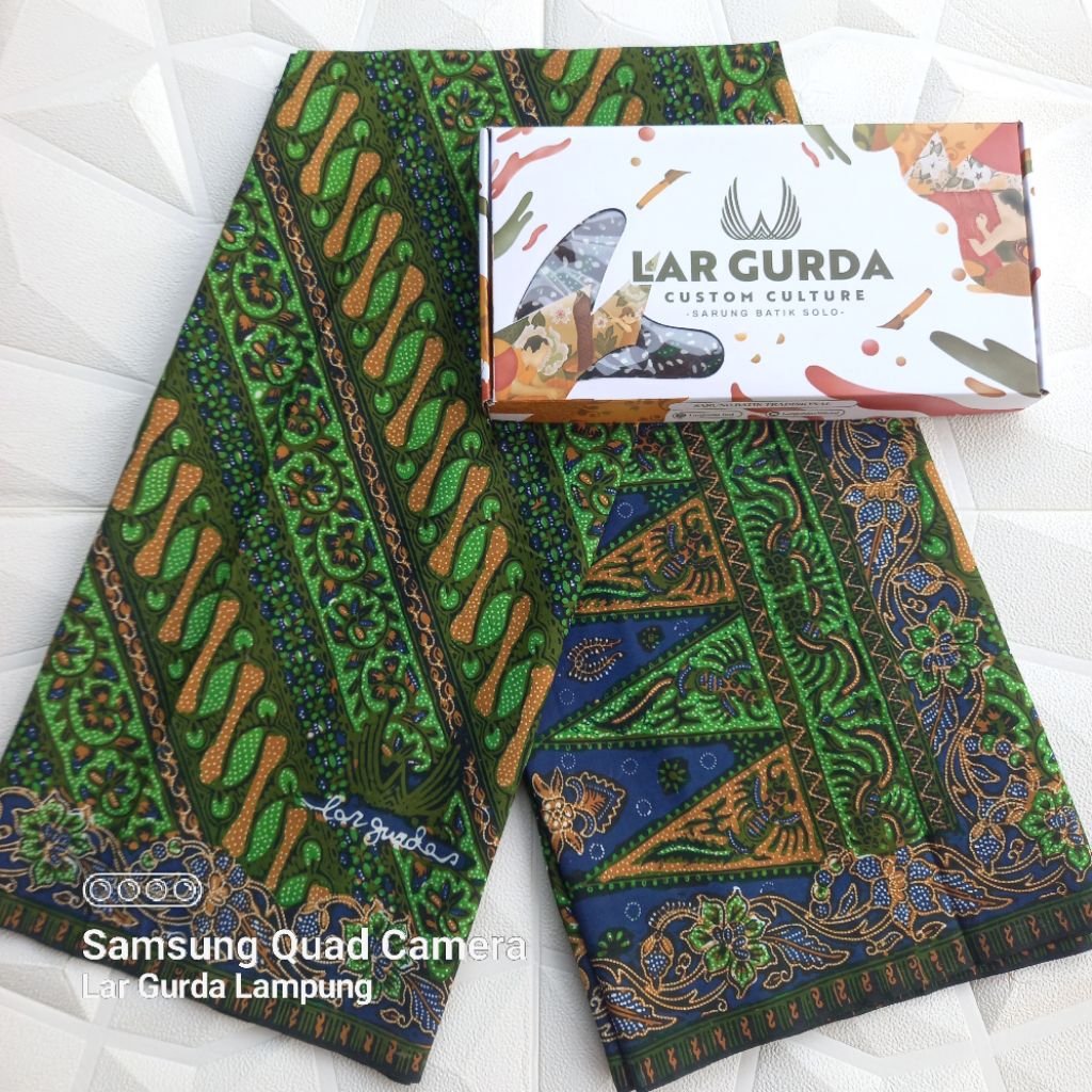 Sarung batik Lar Gurda seri granitan