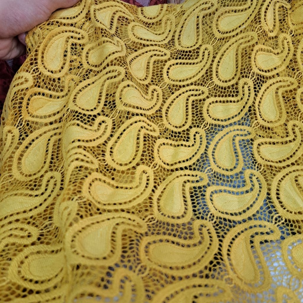 kain brokat prada - kain brokat semi prada motif keong -  kain brokat meteran premium