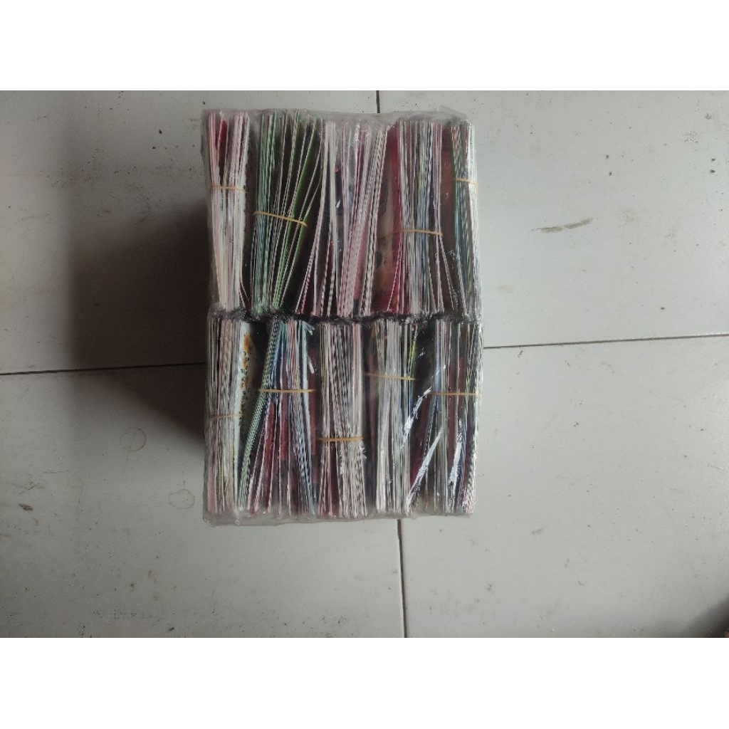 

1 Ball Lukisan cat air M Tanggung isi 200 Pcs