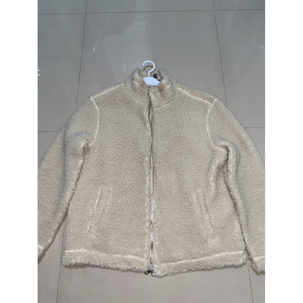 [Preloved] jaket bulu h&m