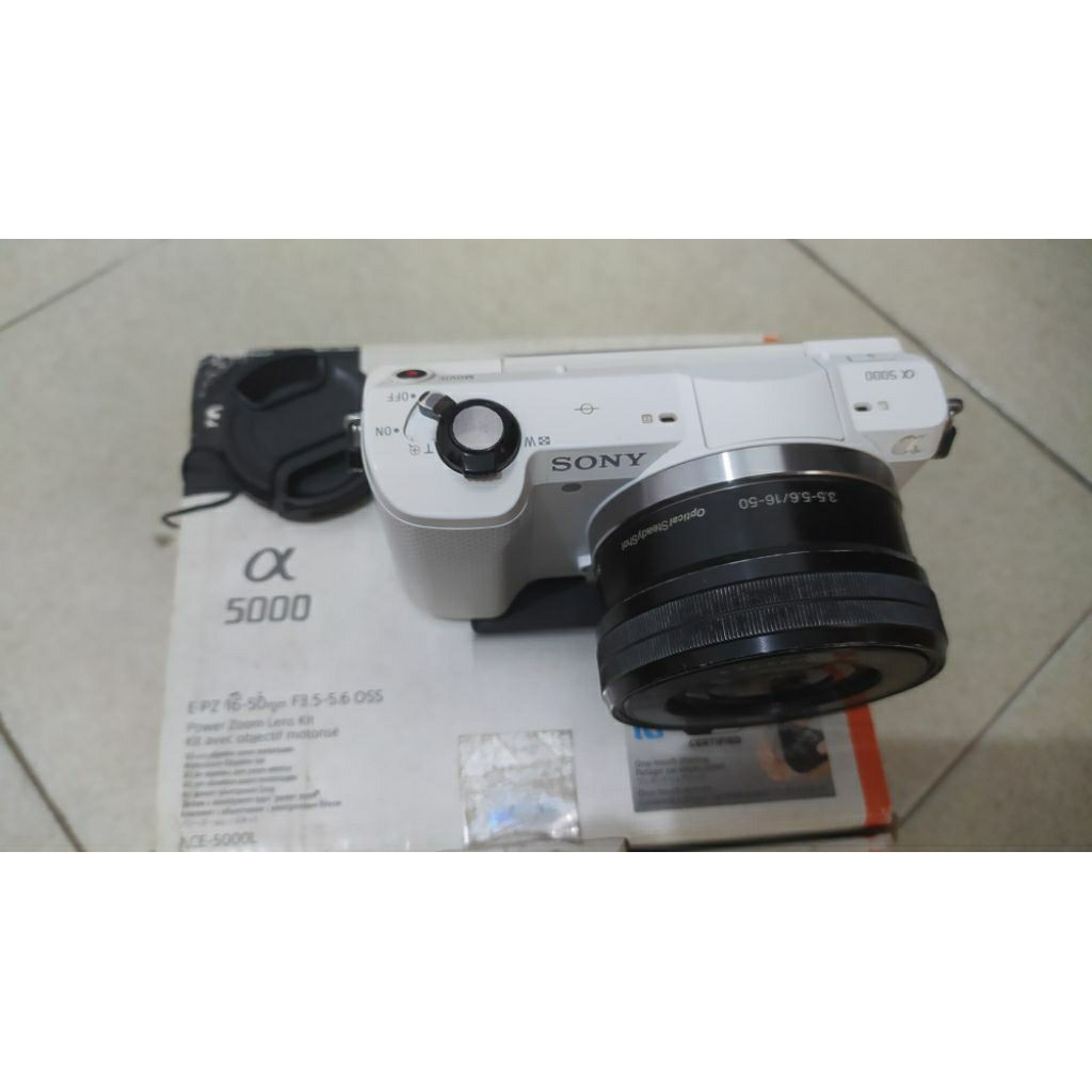 Kamera Sony a5000 mirrorless layar flip wifi