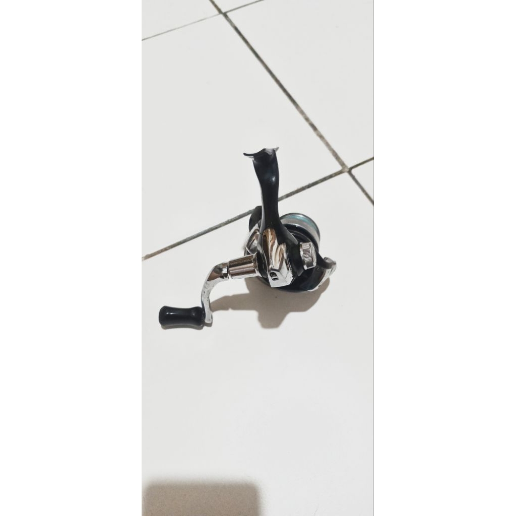 Reel shimano sienna 2500fe BACA DESKRIPSI
