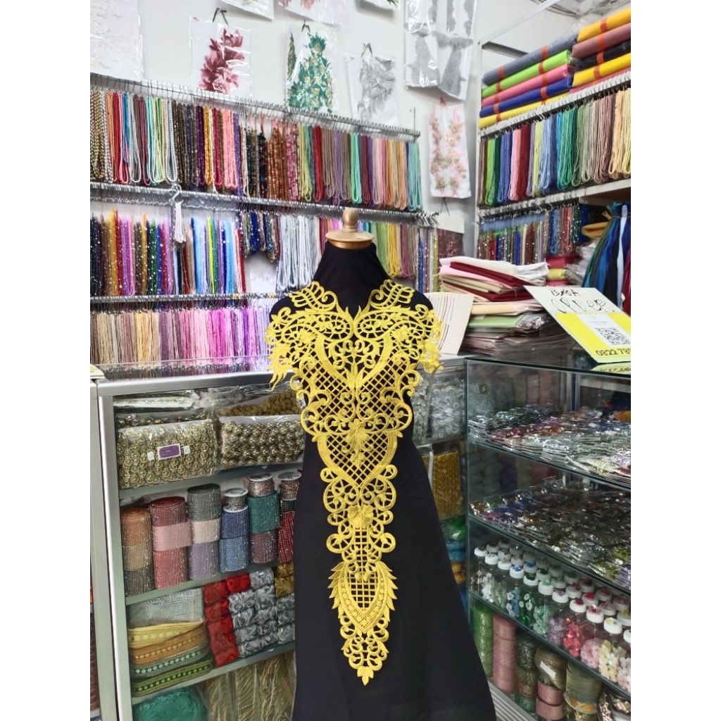 Renda Bordir Kerah Emas