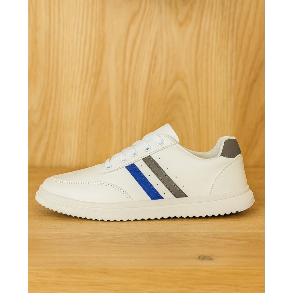 "Sepatu Sneakers Pria Wanita Casual Sport Putih Hitam Merah Keren Trendy