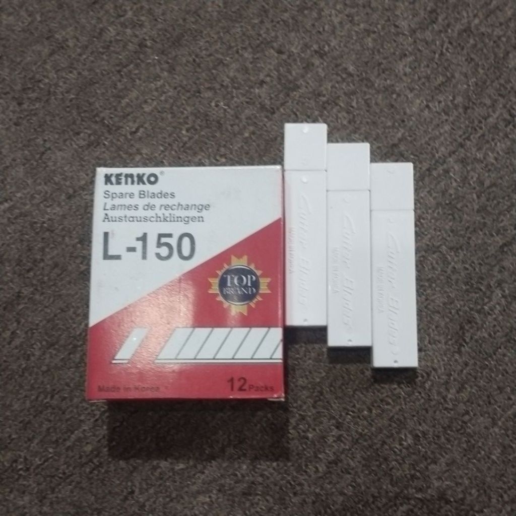 

isi cutter/refill cutter KENKO L-150[Isi besar]HARGA TERTERA PER BOX dengan isi 12 tube AR