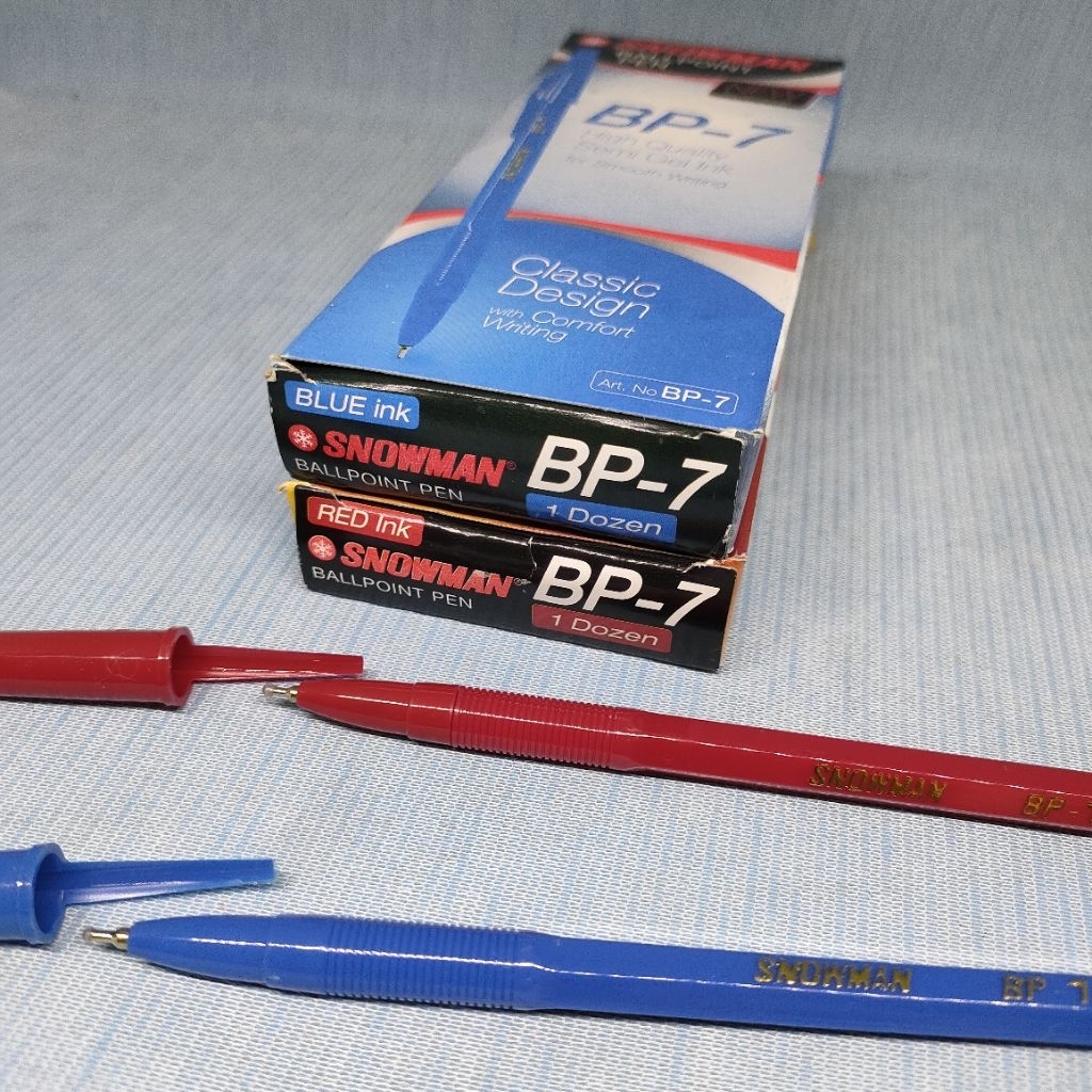 

Ballpoint Snowman BP7 biru/merah