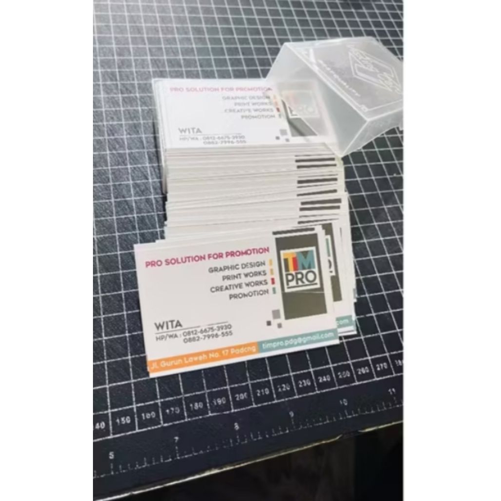 

kartu nama murah+box+laminating timbal balik