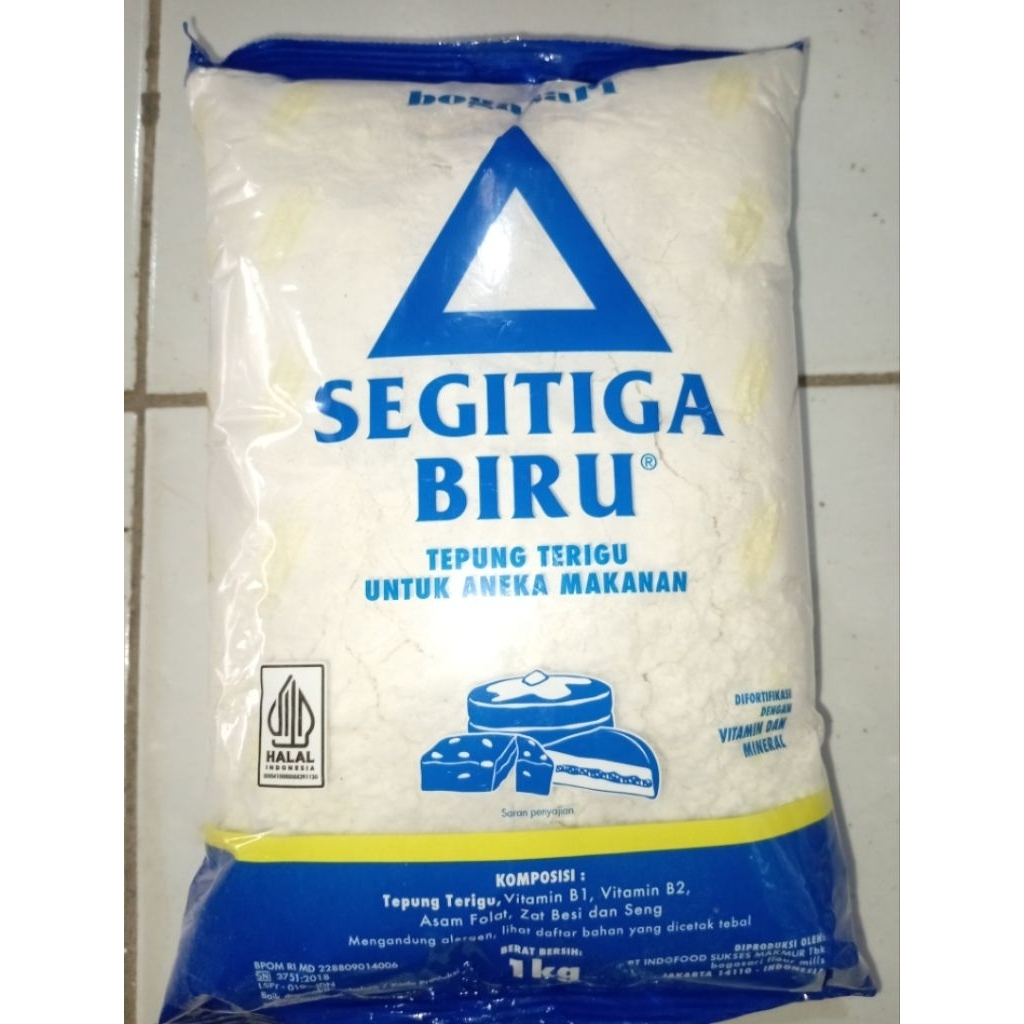 

Tepung terigu segitiga biru kemasan 1kg