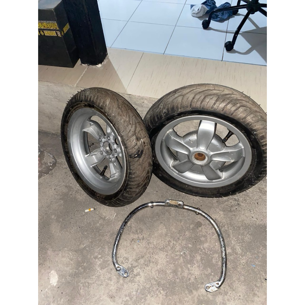 Velg vespa Primavera original Ring 11