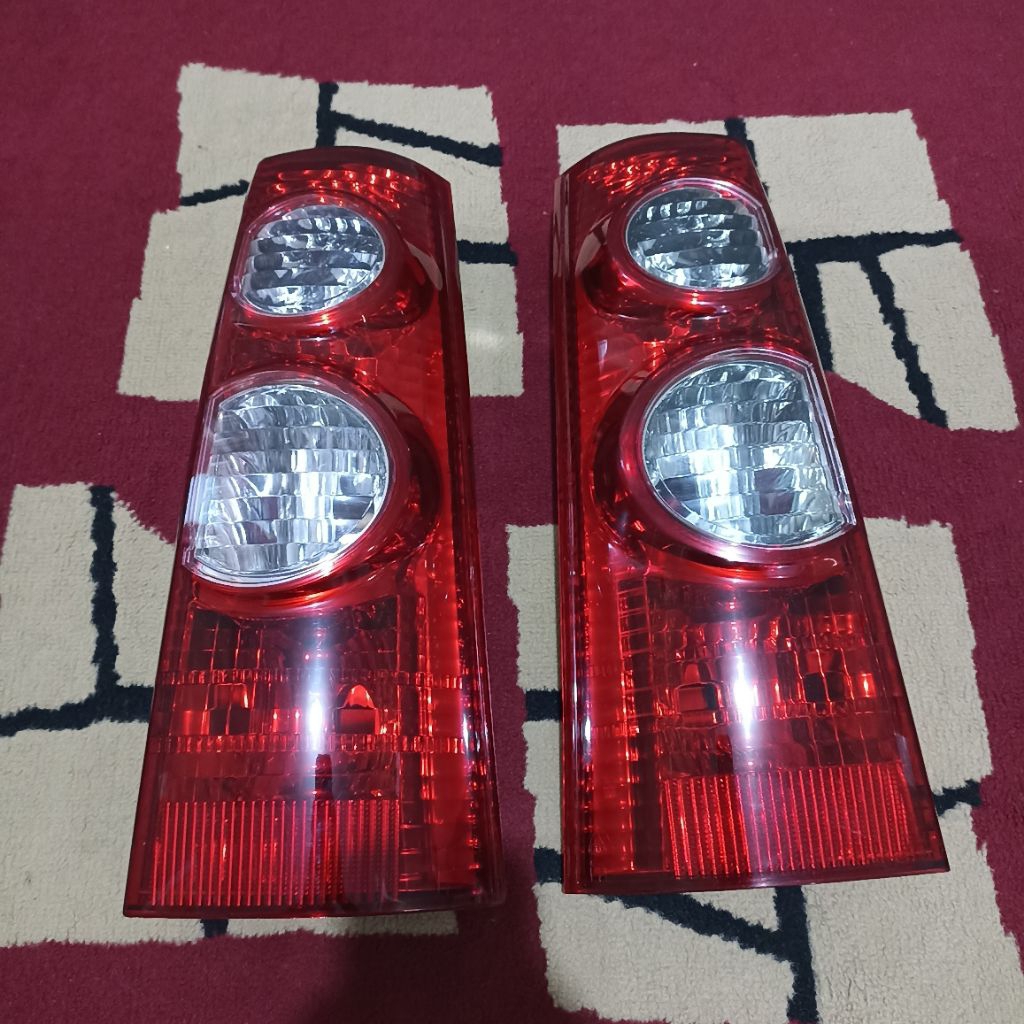 Stoplamp Lampu Rem Belakang Avanza Xenia 2007 2008 2009 2010 2011