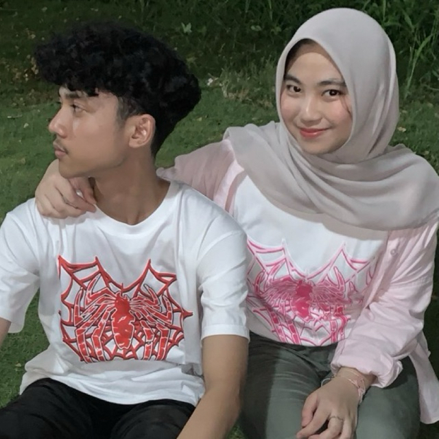Kaos Spiderman Kiss Couple Warna Putih || Baju Kaos Couple Kaos Dewasa Kaos Wanita Pria Kaos Murah K