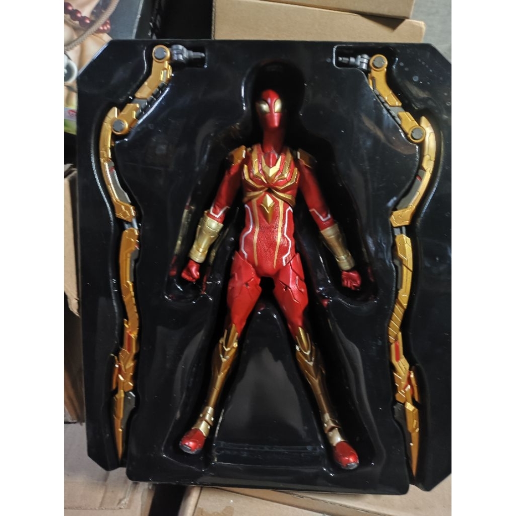 Sentinel Re Edit Iron Spider Spiderman original figure
