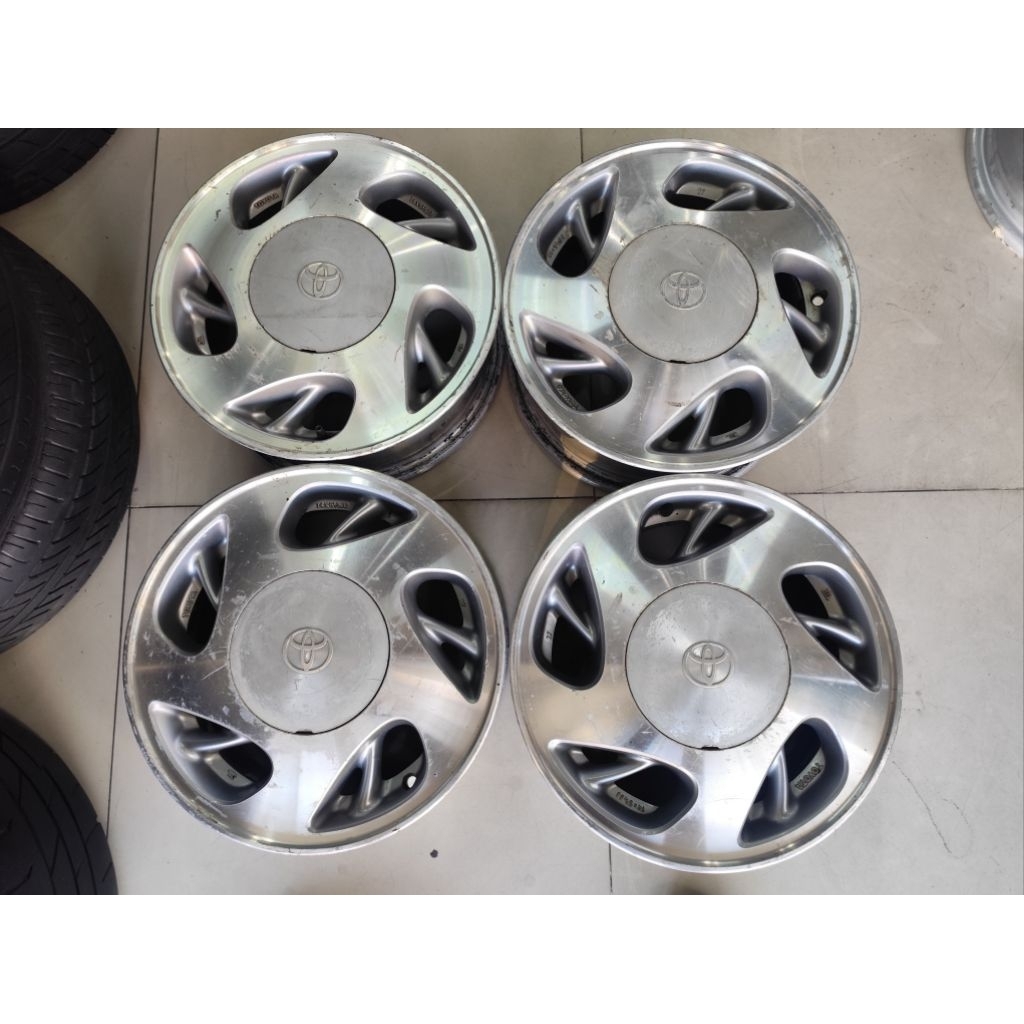 velg original kijang kapsul LGX  ring 14 pcd 4x 114