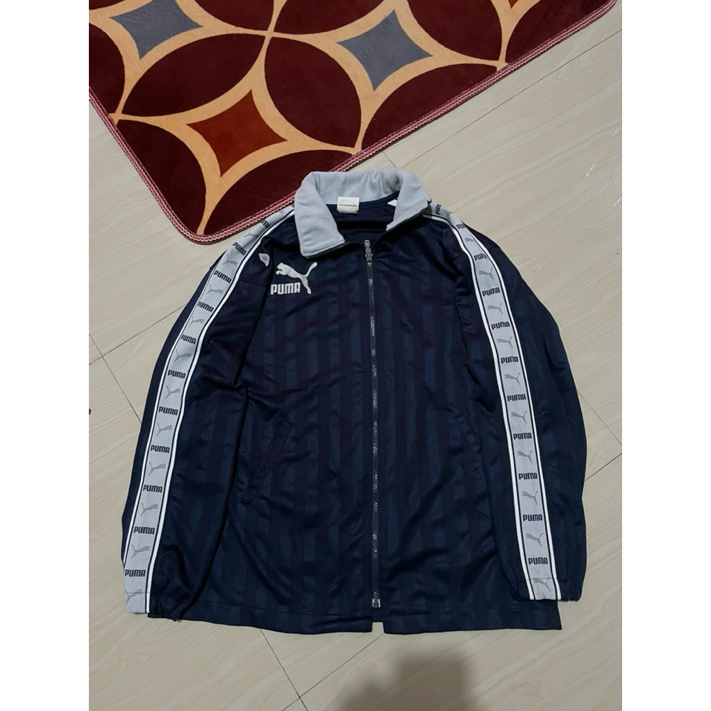 tracktop puma tapped