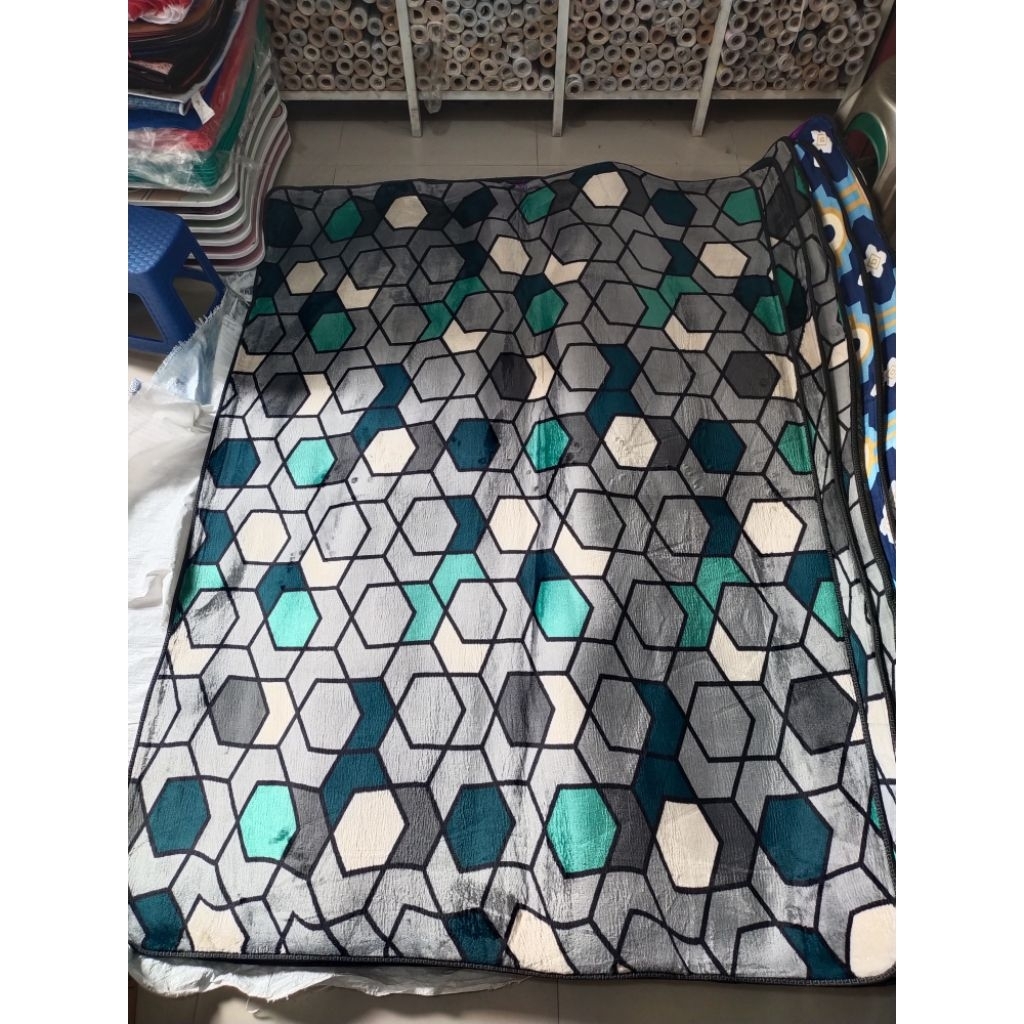 KARPET HULU BANDA 140 X 190 CM BEST SELLER