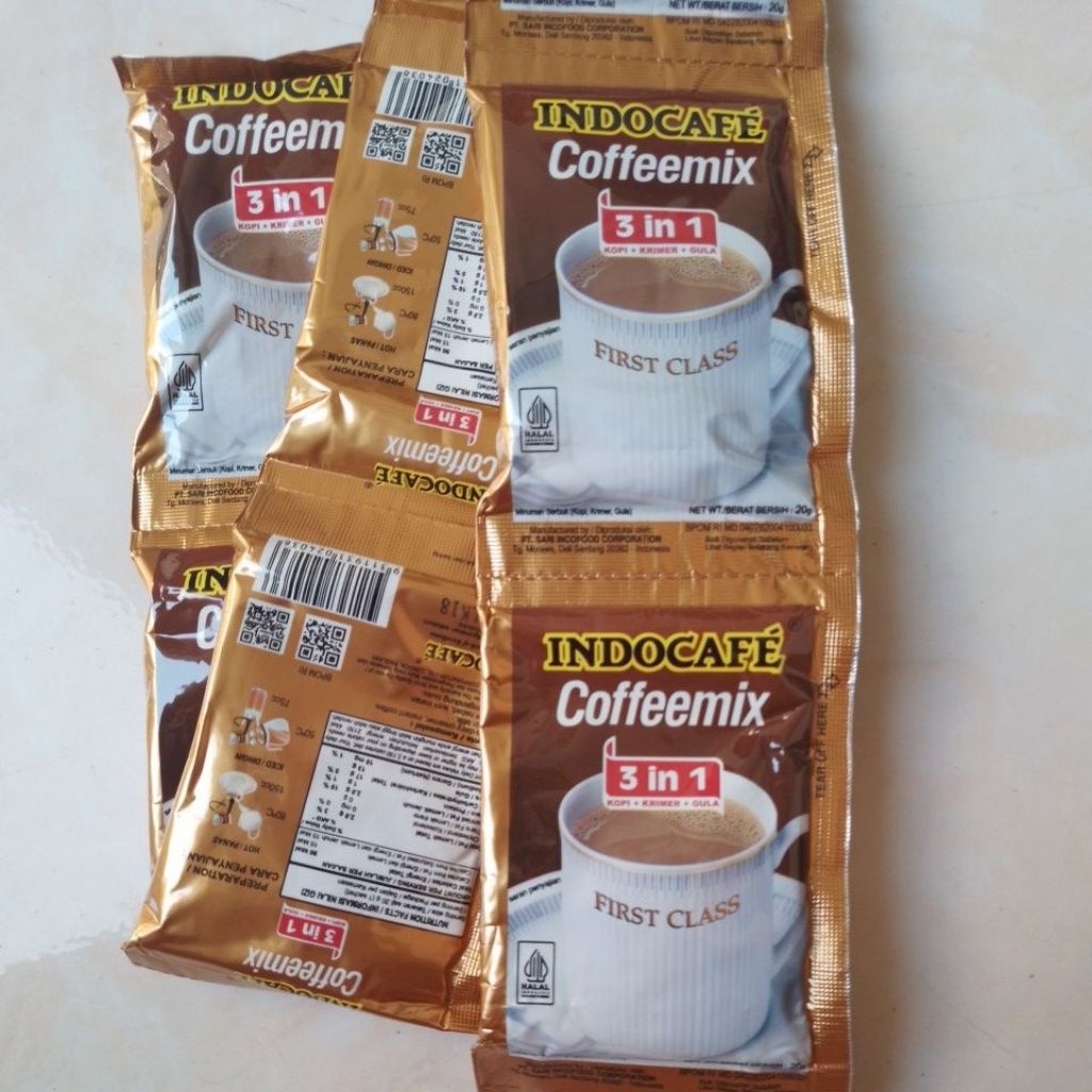 

Kopi indocafe coffeemix renceng 10sachet ×20g