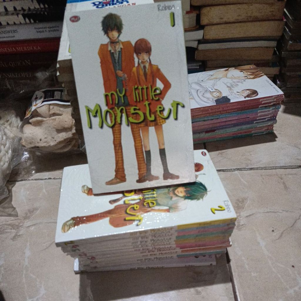 Komik My Little Monster Fullset tamat 1-13 segel original