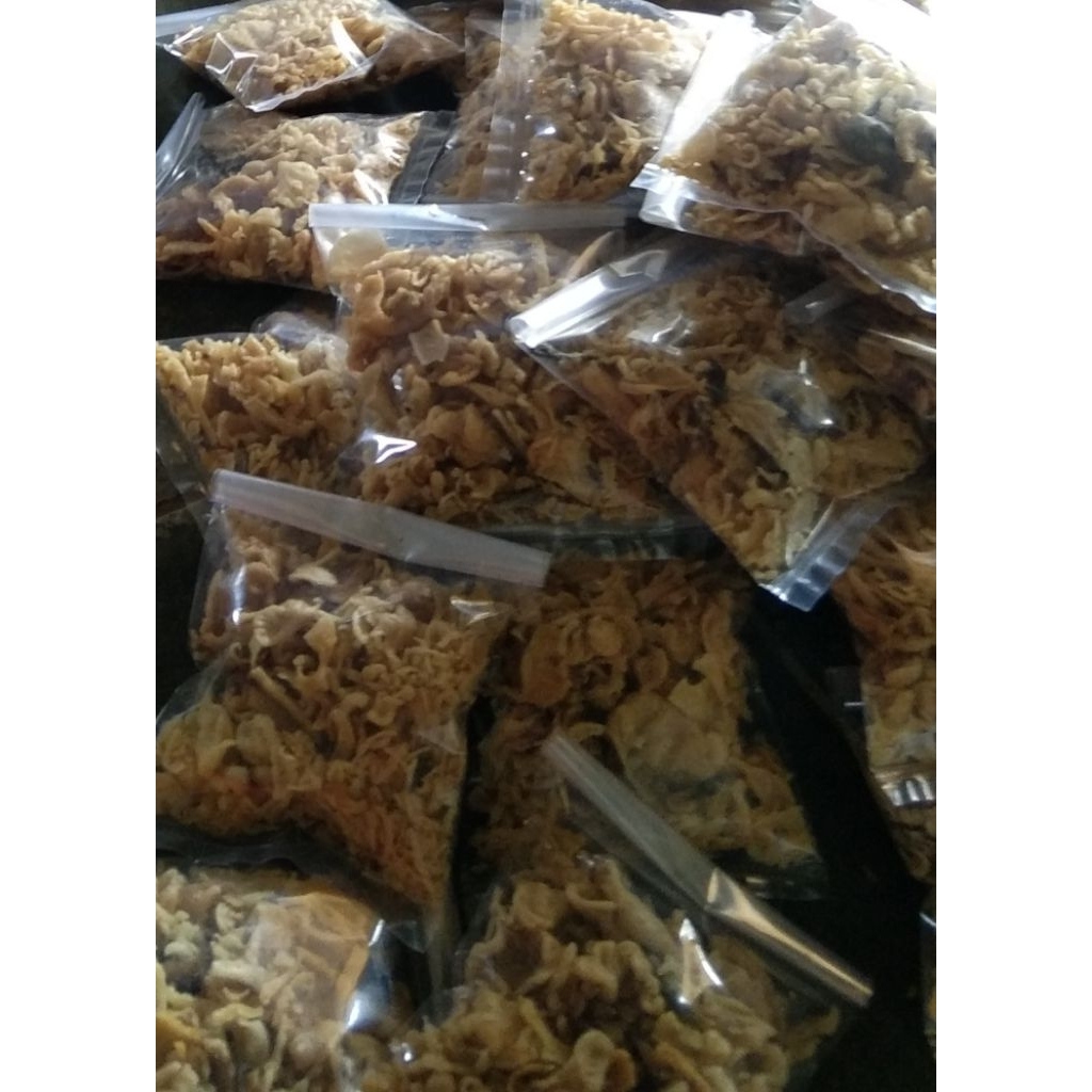 

Remukan kripik belut kemasan