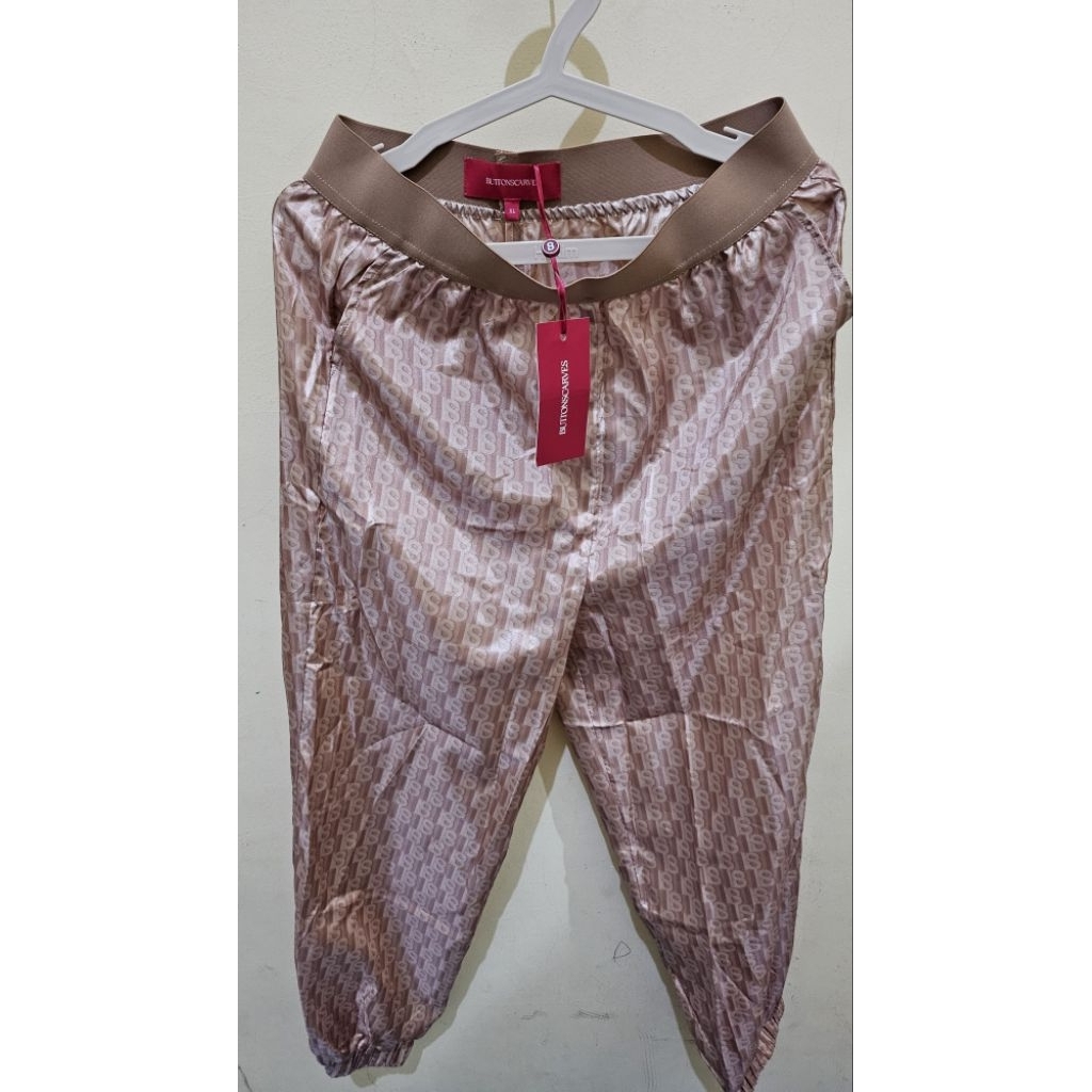 Buttonscarves Monogram Pants XL New