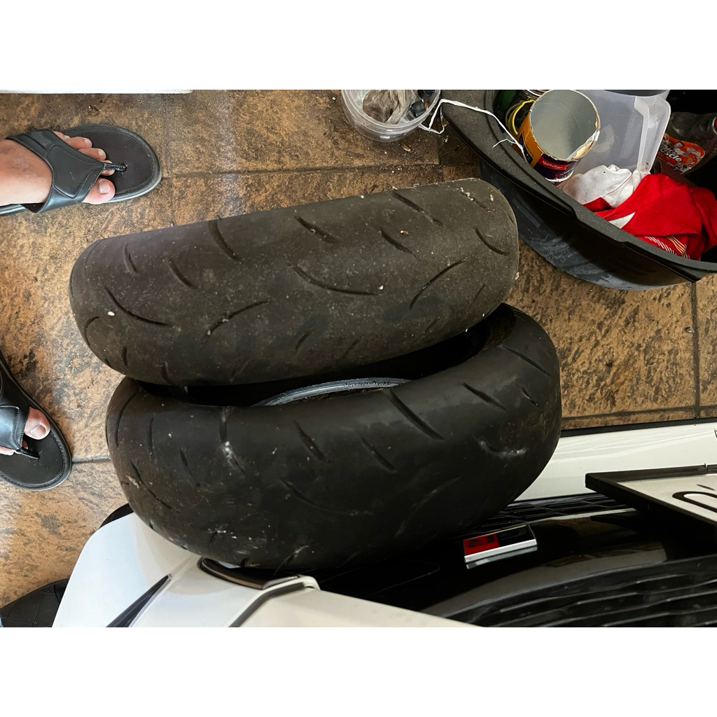 ban maxxis vitra 130/70 r12