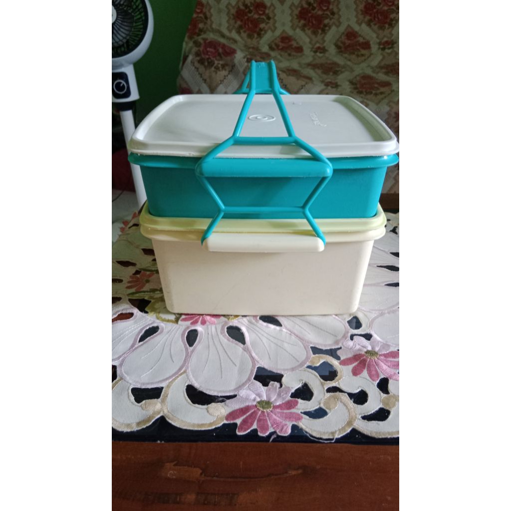 Rantang Jumbo Tupperware, second, 2 liter dan 4 liter