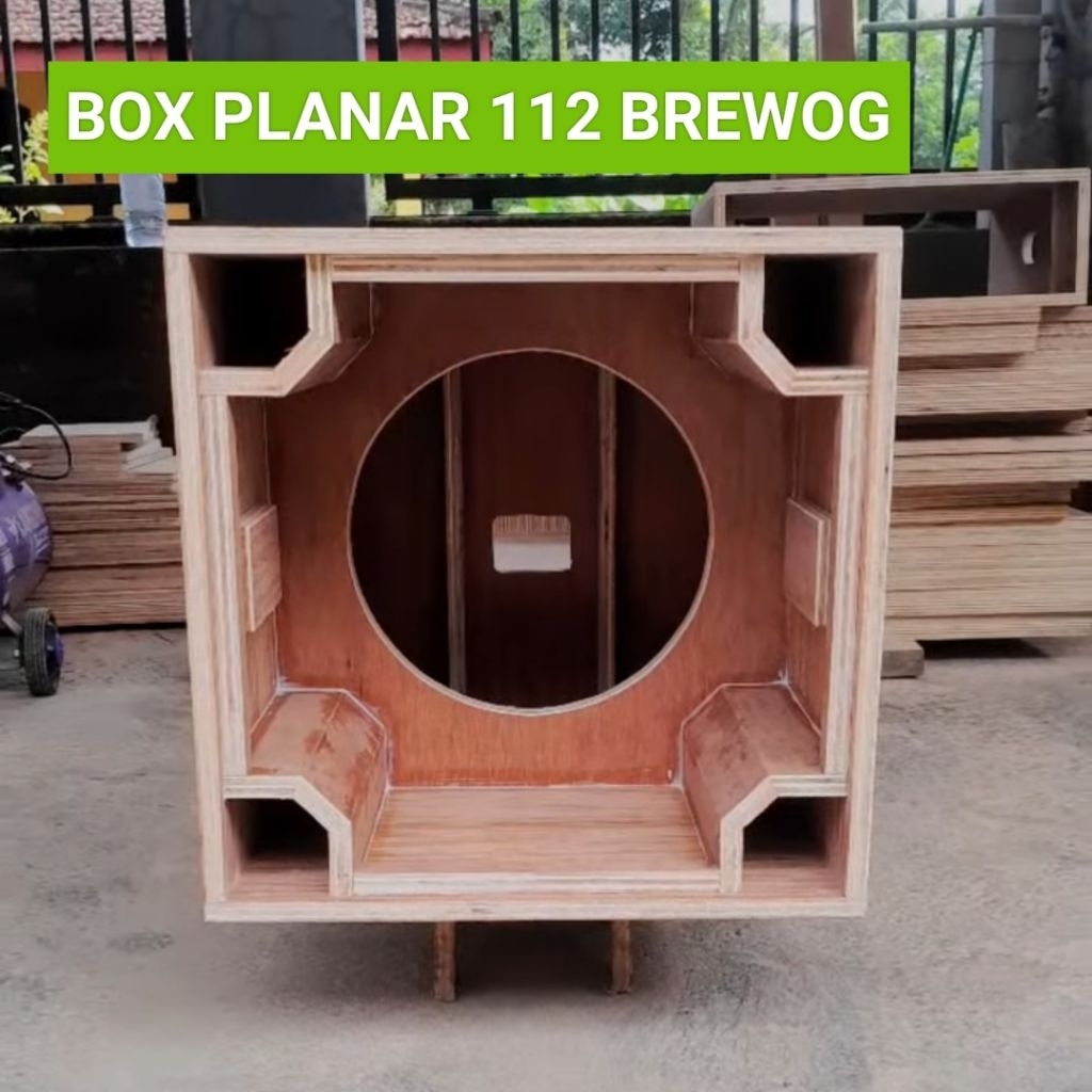 BOX PLANAR 112 model Brewog