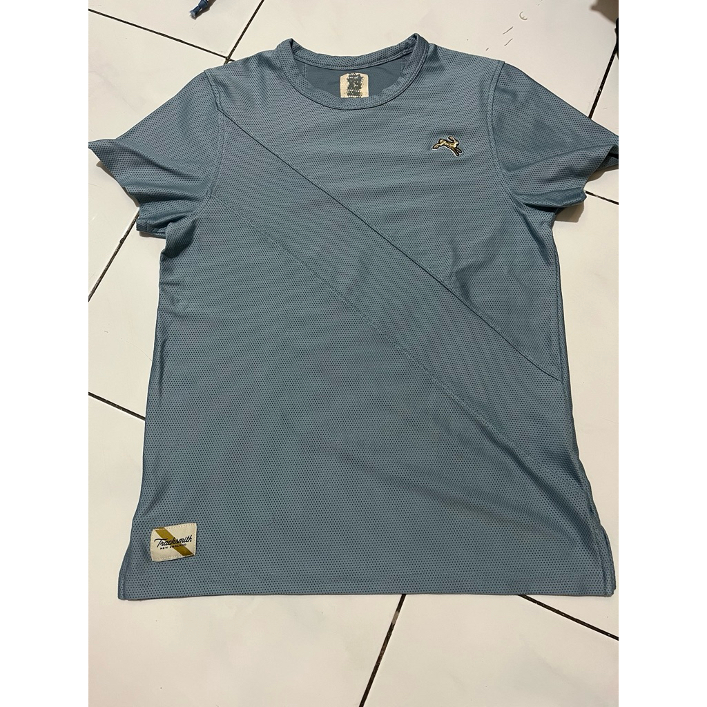 preloved tracksmith size XS