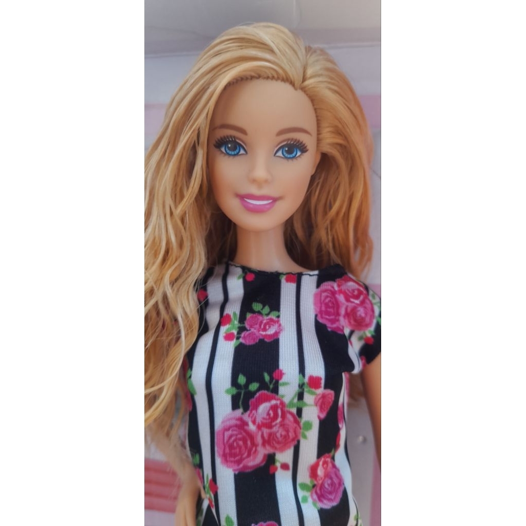 barbie blonde bekas