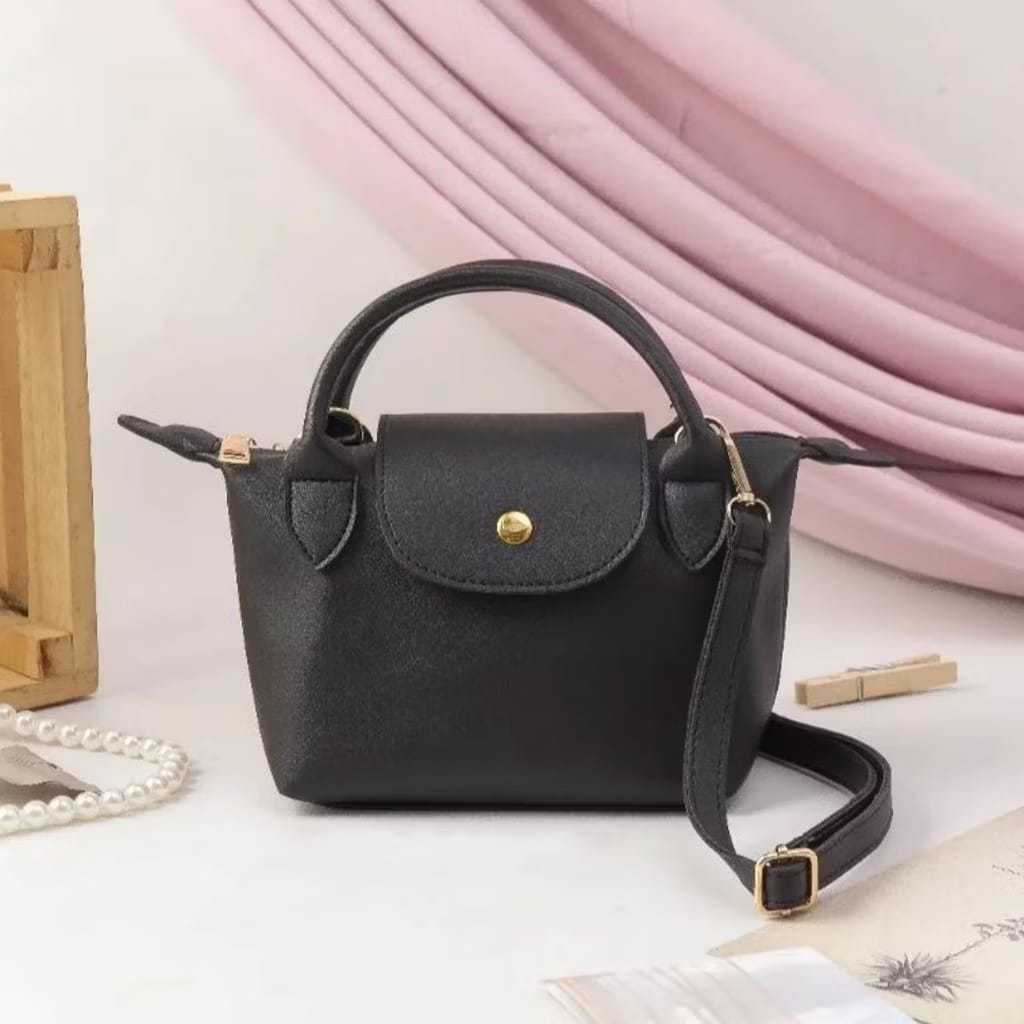 Tas Selempang Warna Hitam Polos - Tas Sintetis Wanita