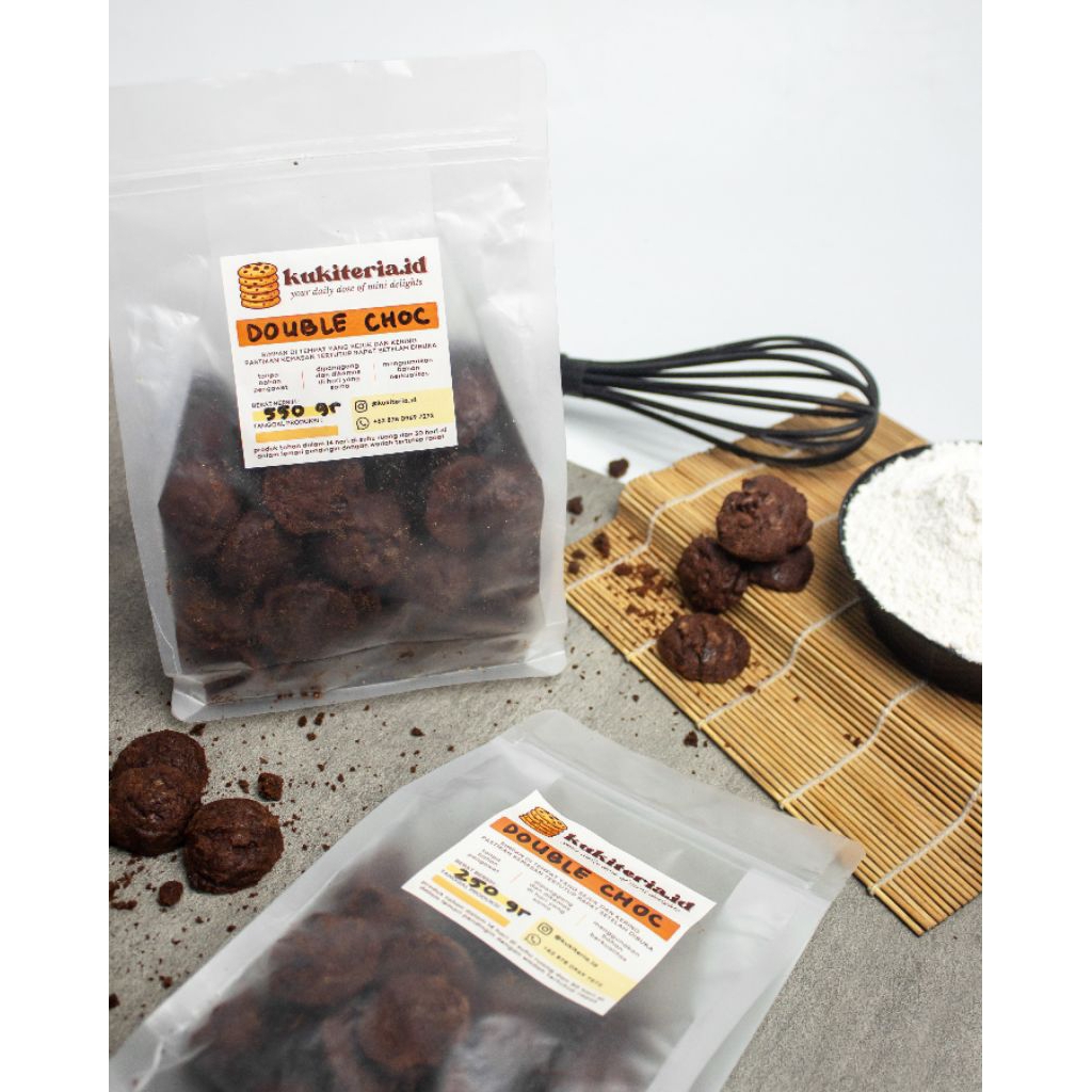 

kukiteria.id - Mini Double Chocolate Chip Cookies 250gr & 550gr