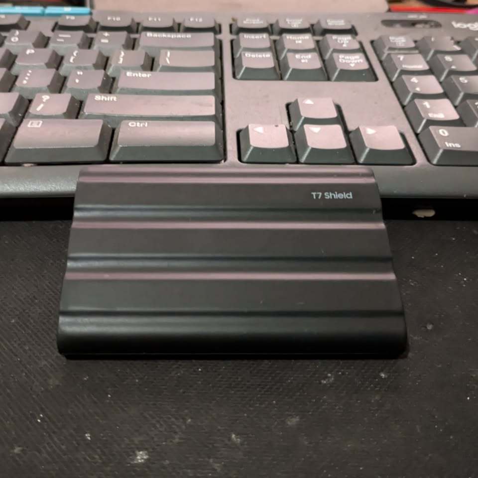 SSD Portable Samsung T7 Shield 2TB