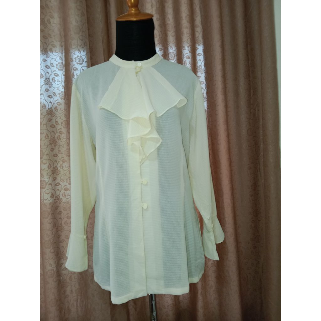 ruffle cream blouse vintage