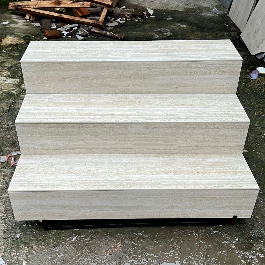GRANIT TANGGA STEPNOSING MATT