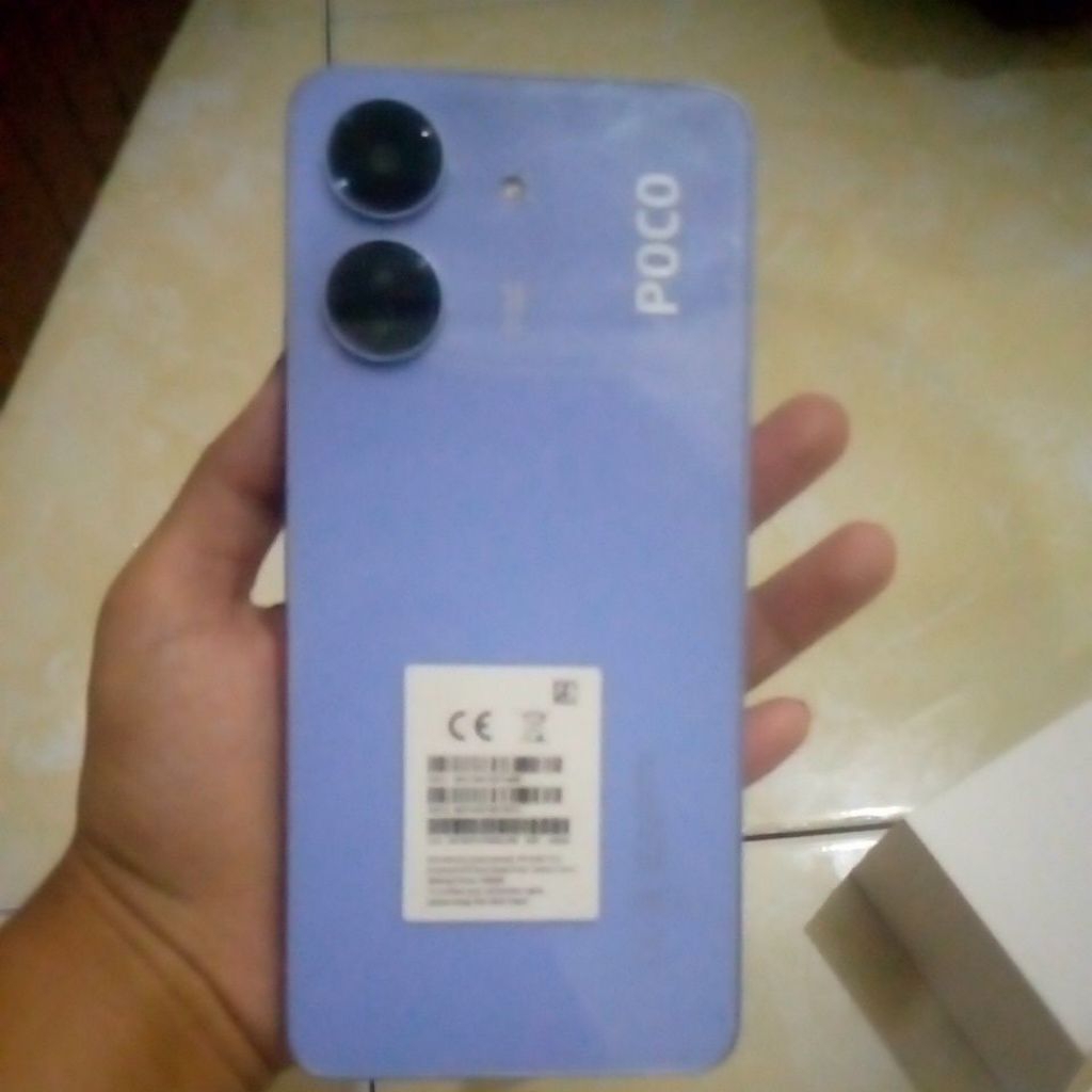 handphone pocco
