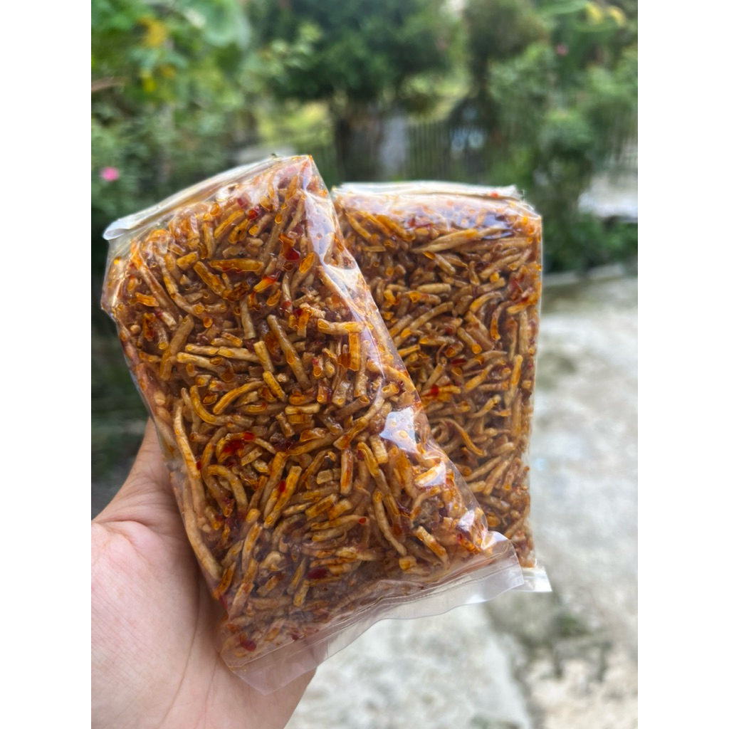 

talas mustofa bukan kentang mustofa stik talas pedas manis gurih isi 2