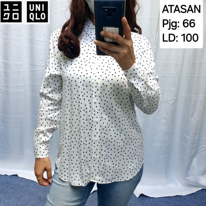UNIQLO Baju Atasan Kemeja Putih Dotty Lengan Panjang Wanita