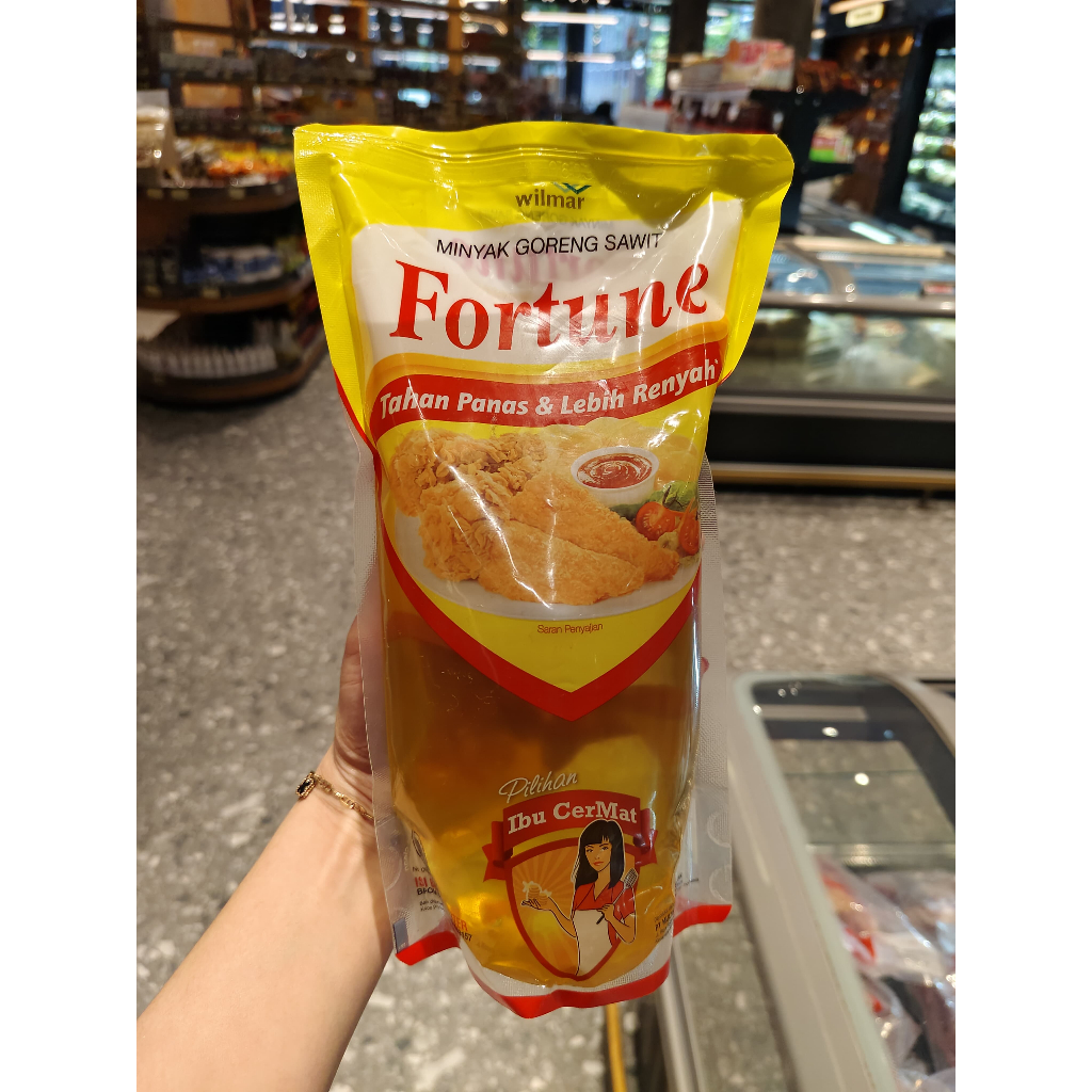 

FORTUNE Minyak Goreng Refil 2 LT - Produk Asli Dengan Kapasitas 2 Liter