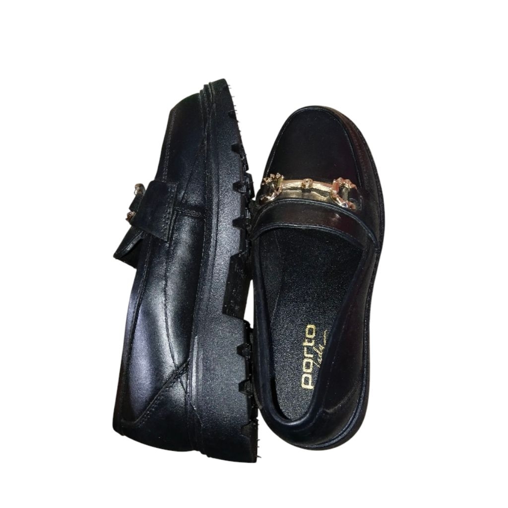 Sepatu docmart hitam wanita karet