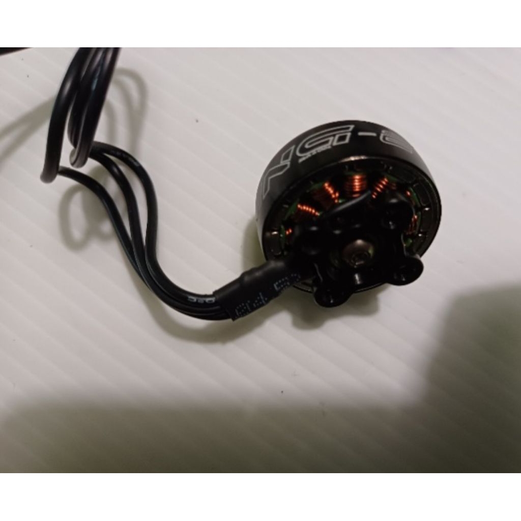 Motor Brushless Drone Iflight Xing E Pro 2207 1800 Kv