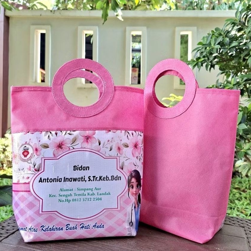 

Tas Souvenir Bidan Pegangan Bulat/Tas Partus/Tas Klinik/Tas Bidan/Tas Partus Free Desain