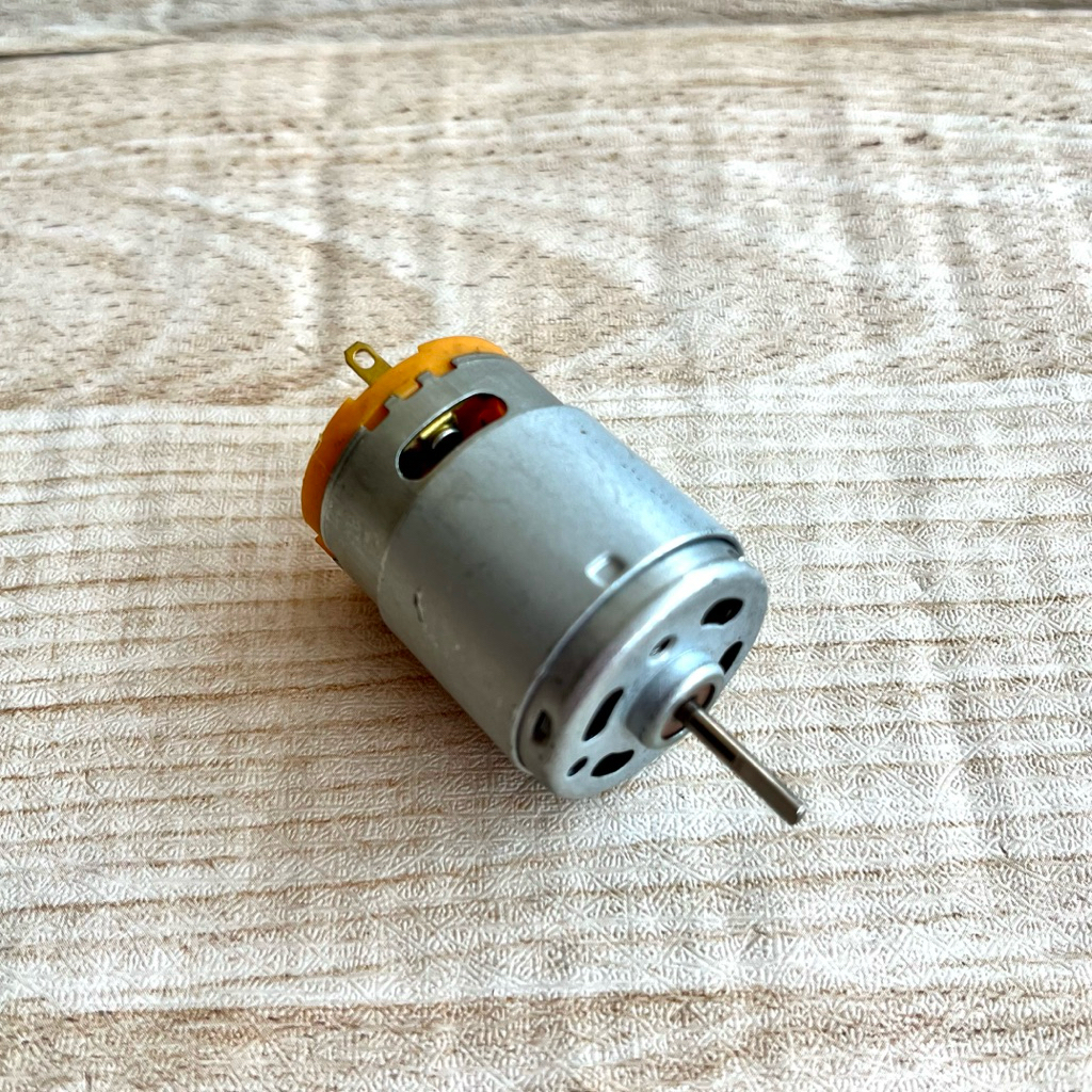 Dinamo dc RS385 12v shaft D