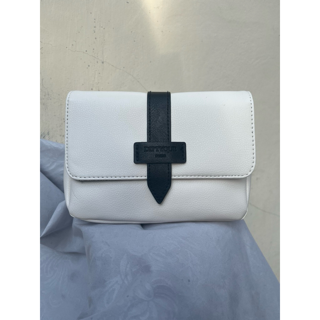 POUCH MAKEUP DIPTYQUE FROM QATAR AIRWAYS