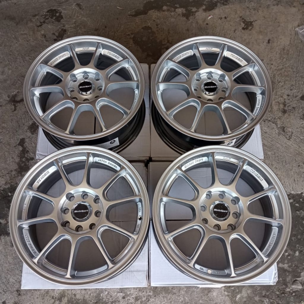 velk wedsport tc 105X r15 pcd 4×100/114 lebar 6,5 et 42 kondisi BARU