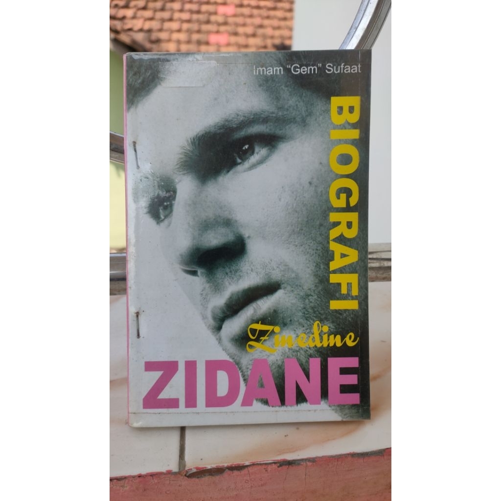 Buku Biografi Zinedine Zidane